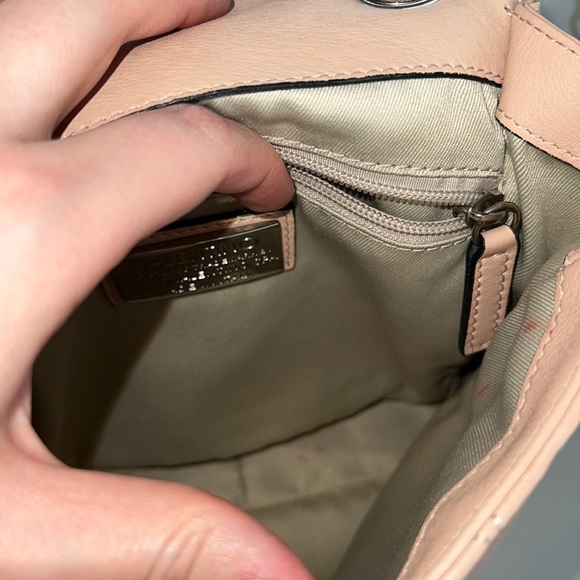 Valentino beautiful bag peach colour , in very good condition 🌸 - Picture 10 of 16